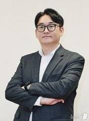 Team Leader No Min-ho, Department of Foreign Affairs and Security