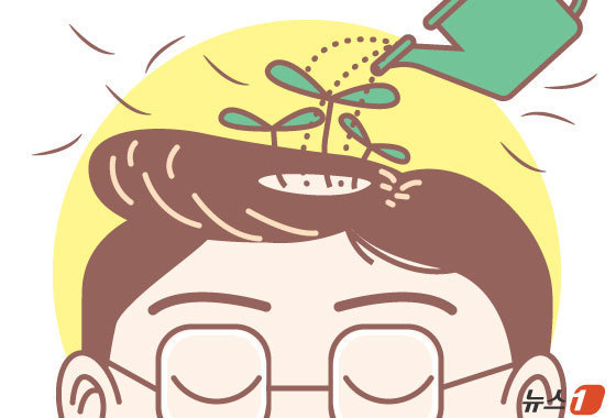 On Friday, South Korea\'s Ministry of Health and Welfare stated that it has not yet finalized a decision on whether to include hair loss treatment for young adults under the National Health Insurance coverage. The ministry added that it will review the possibility of providing health insurance support after conducting sufficient public discussion and comprehensively evaluating factors such as medical necessity and cost-effectiveness / News1