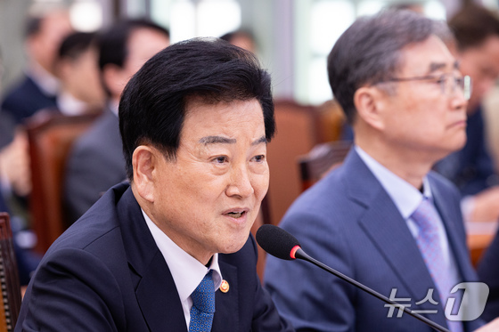 South Korea\'s Unification Minister Chung Dong-young 2026.4.15 / News1