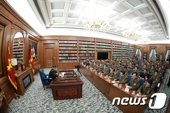 Enlarged Meeting of the Party Central Military Commission. The meeting is attended by members of the Party Central Military Commission; commanders of the People’s Army’s military branches and corps; commanders from the General Political Bureau, the General Staff, and the Ministry of People’s Armed Forces; commanders from various military agencies, including the Ministry of People’s Security, the Ministry of State Security, and the Guard Command; and deputy directors of the Organization and Guidance Department of the Party Central Committee / Rodong Sinmun