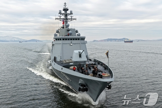 The Choe Hyon, the lead ship of North Korea\'s new class of 5,000-ton (Choe Hyun-class) destroyers / Rodong Sinmun