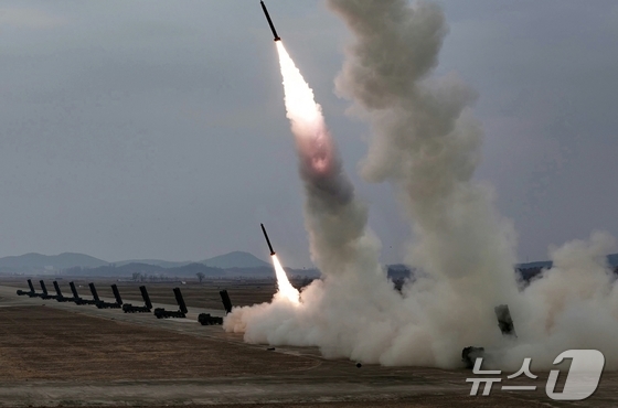 Footage of North Korea\'s missile launch / Rodong Sinmun