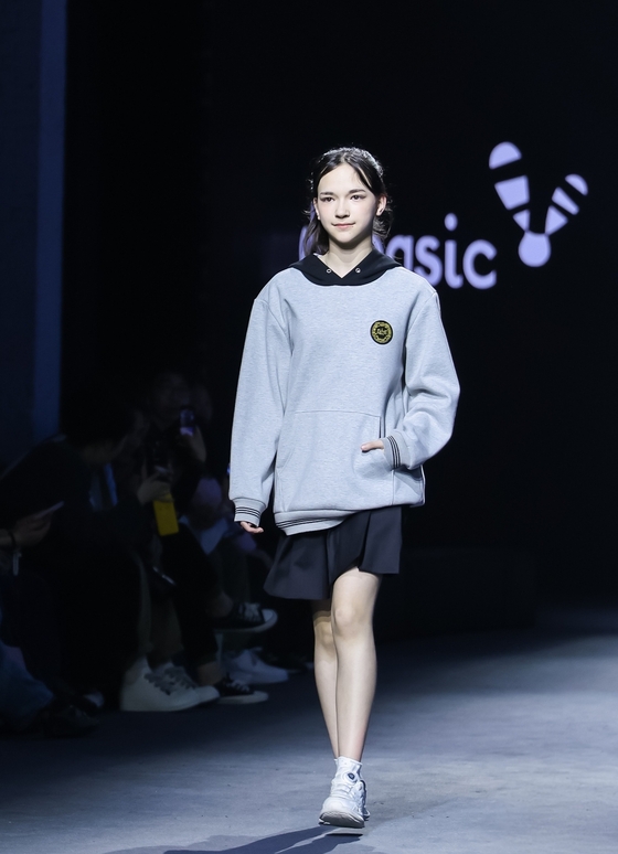 Elite Student Uniforms: How K-Style is Dominating Shanghai Fashion Week