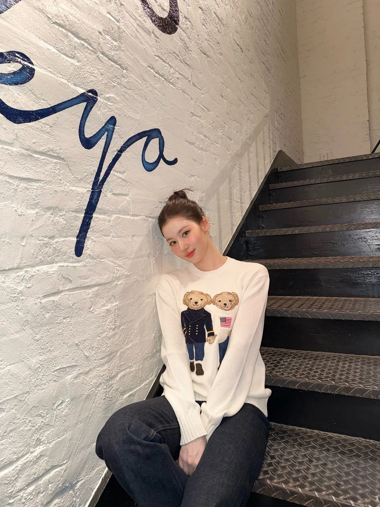 &nbsp;     Ralph Lauren homage knit | Edition with intricate embroidery on a white base / Photo: Sana\'s Instagram