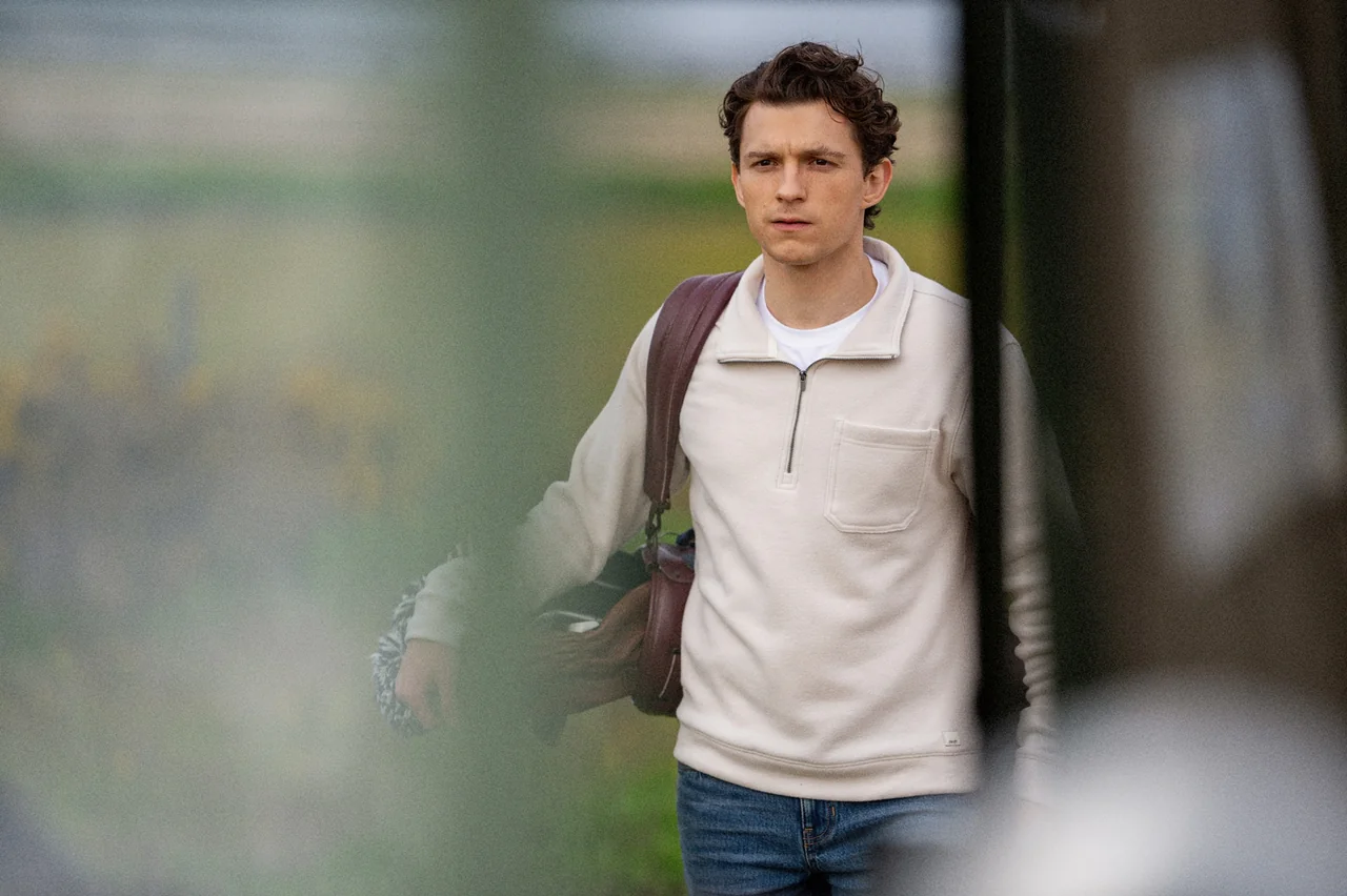 /Photo: Vuori signs long-term partnership with Tom Holland — launches global campaign