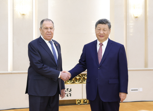 CHINA-BEIJING-XI JINPING-RUSSIAN FM-MEETING (CN)