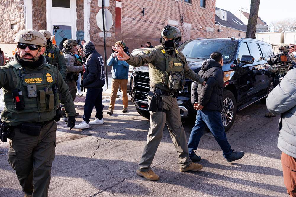 Immigration ICE Vetting <YONHAP NO-4650> (AP)