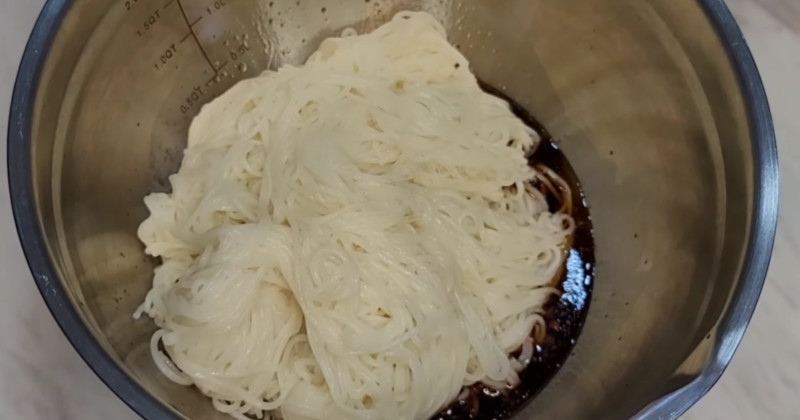 YouTube \'This Man\'s Cook\'