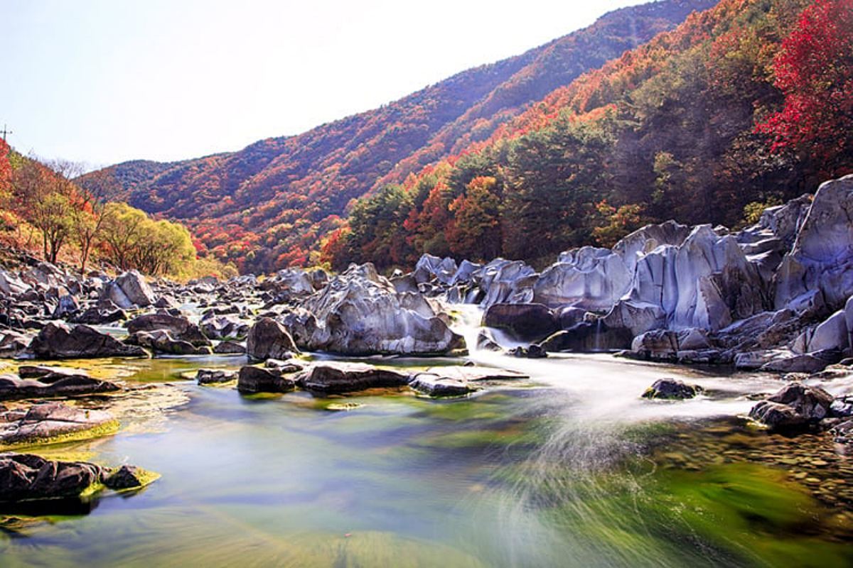 Baekseoktan Valley / ⓒ Korea Tourism Content Lab