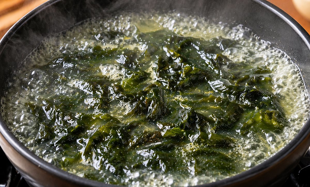 5 Reasons to Try Barley Shrimp Seaweed Soup This Spring: A Healthy Twist on a Classic!