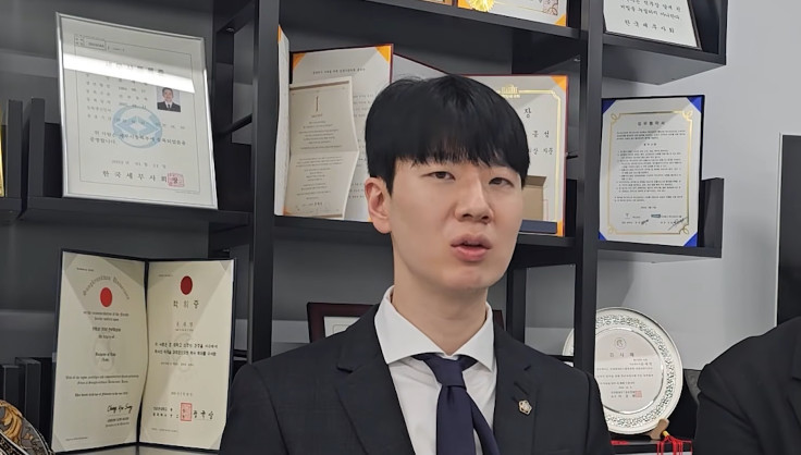 引用: YouTube「アレクサンダーショー」