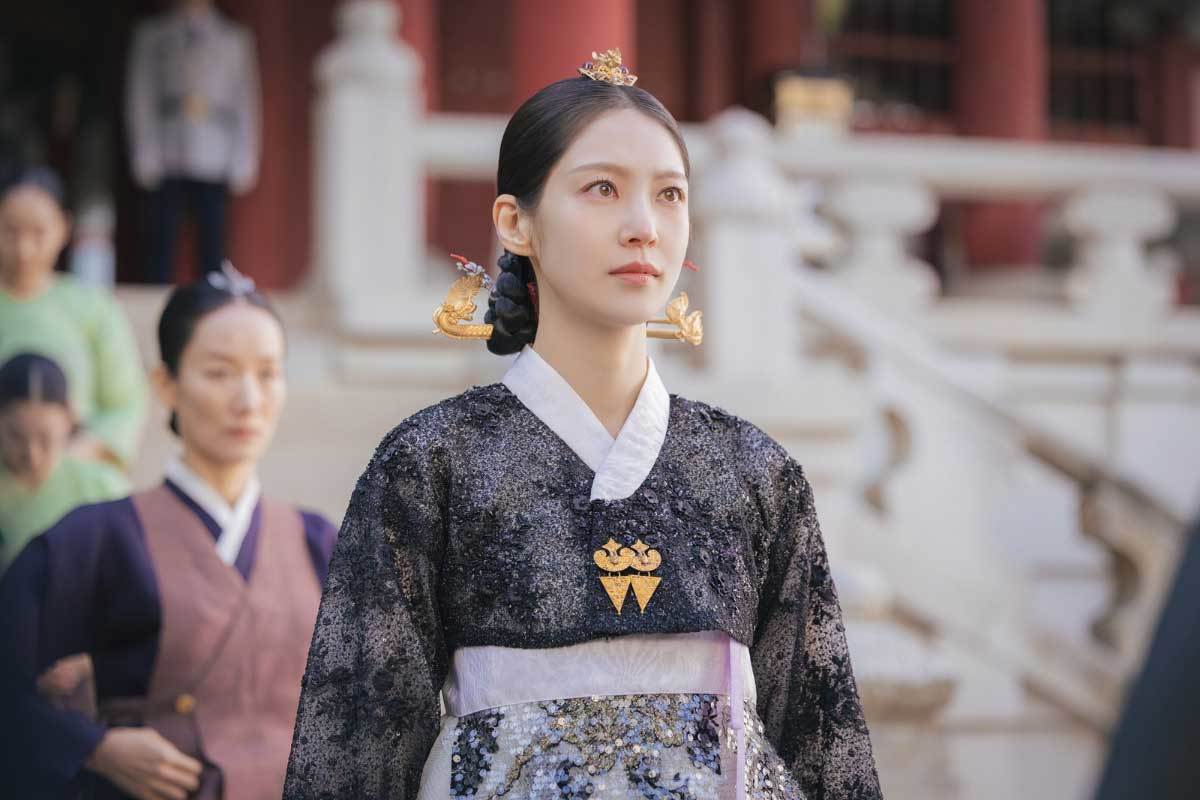 引用： 女優コン・スンヨン。 / MBC『21世紀の大君夫人』