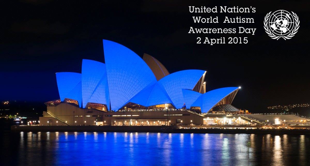 2015년 4월 2일을 맞아 블루라이트를 점등한 호주의 오페라 하우스 전경. [사진=Sydney Opera House 공식 계정 페이스북 갈무리]