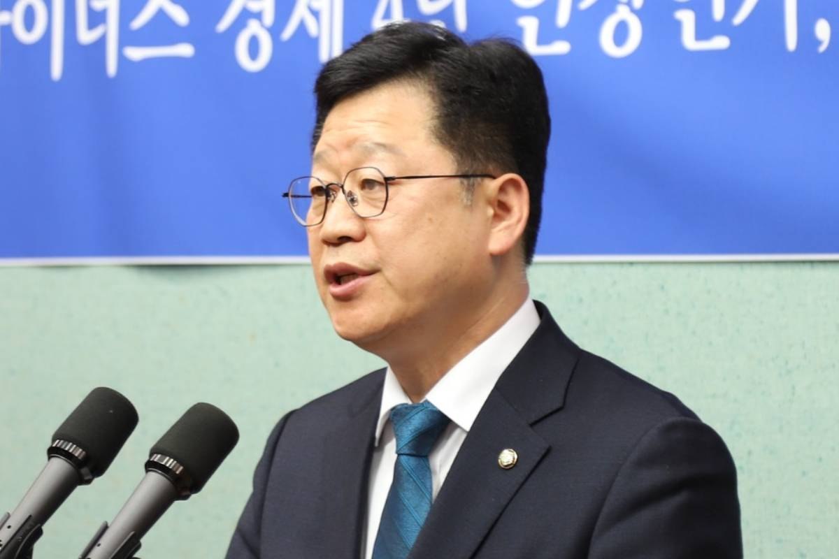 출처 : 안호영 페이스북