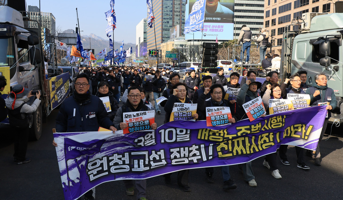 What Does the ‘Yellow Envelope Law’ Mean for Labor Negotiations in South Korea?