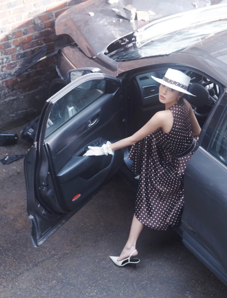 Get Ready for Hwasa’s ‘So Cute’: A Fashion Guide to Her Vintage-Inspired Looks
