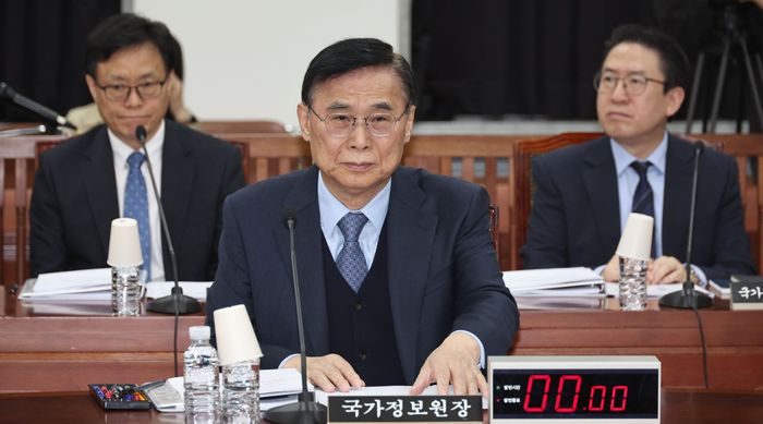 이종석 국가정보원장이 6일 서울 여의도 국회에서 열린 정보위원회 전체회의에 출석해 있다. ⓒ뉴시스