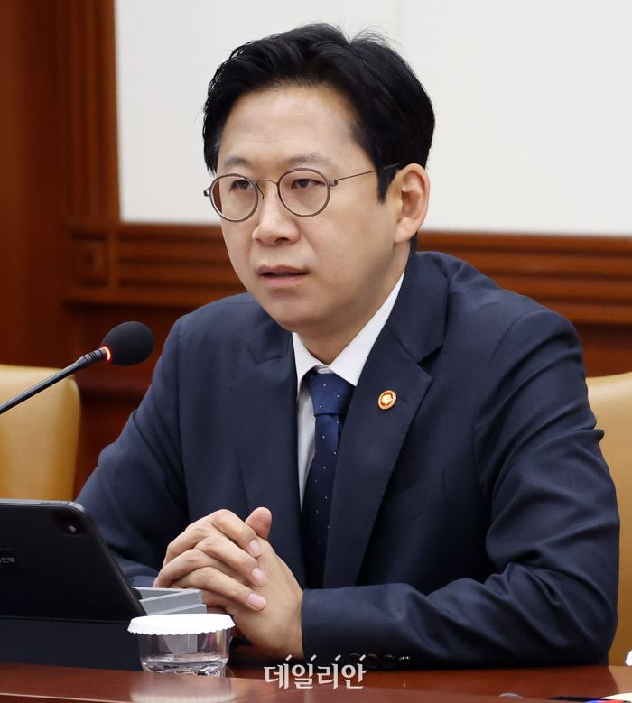 배경훈 부총리 겸 과학기술정보통신부 장관이 9일 오전 서울 종로구 정부서울청사에서 열린 민생물가 특별관리 관계장관TF 회의에서 발언하고 있다.ⓒ뉴시스