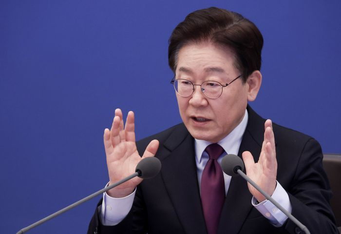 이재명 대통령이 지난 9일 청와대에서 열린 수석보좌관회의에서 발언을 하고 있다. (청와대통신사진기자단) ⓒ뉴시스