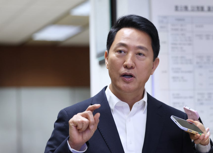 오세훈 서울시장이 무선통신 기반 열차제어시스템 도입 준비상황을 점검하고 있다.ⓒ서울시