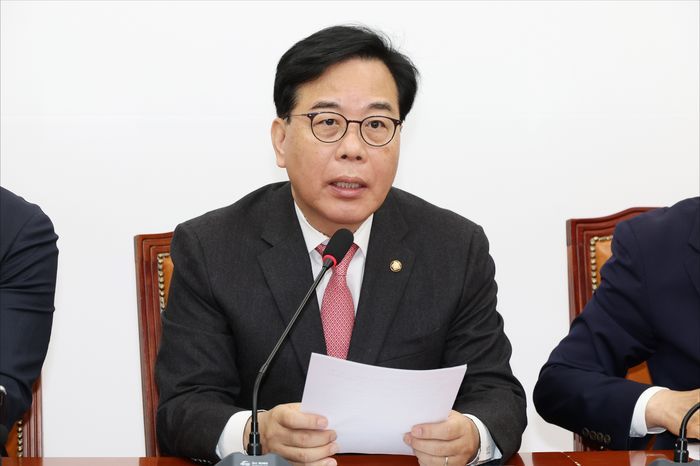 송언석 국민의힘 원내대표가 23일 오전 서울 여의도 국회에서 열린 국민의힘 최고위원회의에서 발언을 하고 있다. ⓒ데일리안 홍금표 기자