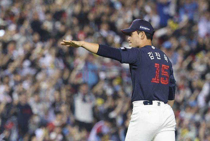 롯데 선발 김진욱. ⓒ 연합뉴스