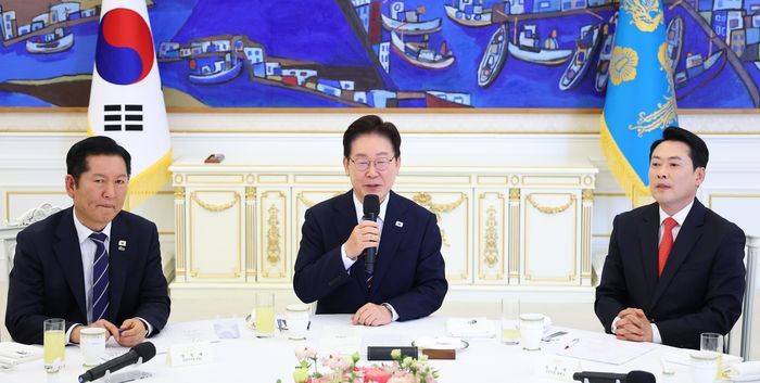 이재명 대통령이 7일 청와대에서 열린 여야정 민생경제협의체 회담 및 오찬에서 발언하고 있다.ⓒ뉴시스