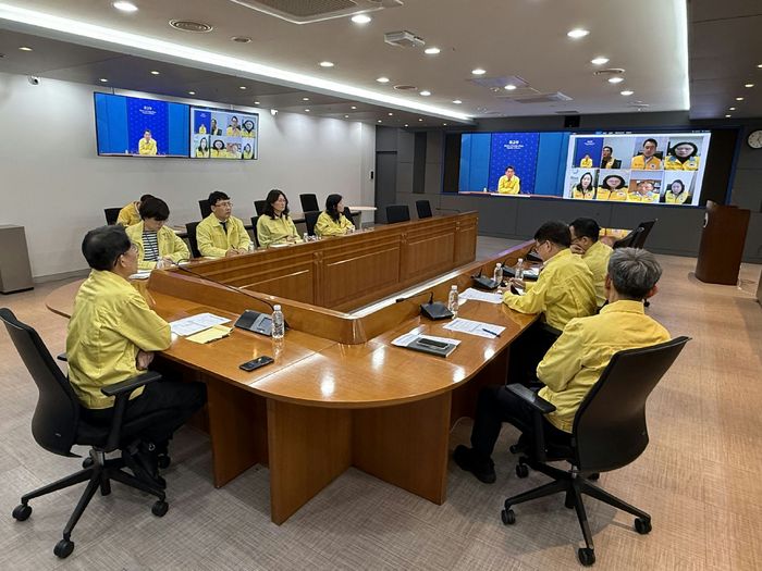 외교부가 미국·이란 간 휴전 합의 이후에도 중동 지역 일부 국가에 공습이 계속되고 있는 상황과 관련해 9일 오후 본부·공관 합동 상황점검회의를 하고 있다.ⓒ외교부