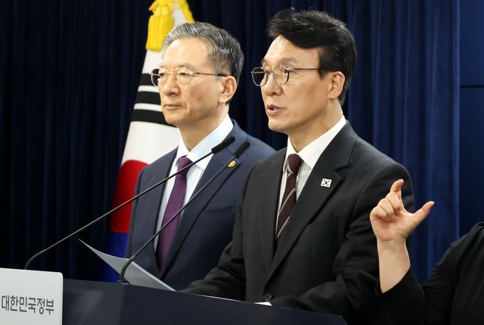 김민석 국무총리가 14일 오후 서울 종로구 정부서울청사에서 제9회 전국동시지방선거 대국민담화를 발표하고 있다.ⓒ뉴시스