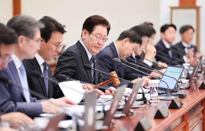 이재명 대통령이 9일 청와대에서 열린 국민경제자문회의 제1차 전체회의에서 발언하고 있다. ⓒ뉴시스