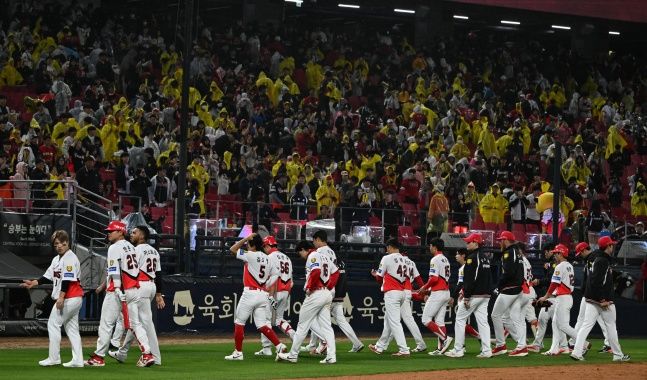 홈 개막전에서 패한 KIA 타이거즈. ⓒ 뉴시스