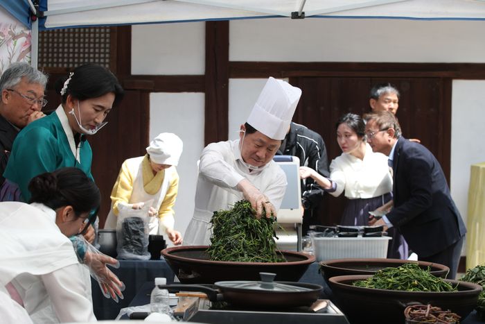 23일 남양주시 궁집에서 ‘K-FOOD 페스타’가 개최되고 있다.ⓒ