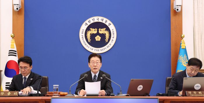 이재명 대통령이 6일 청와대에서 열린 국무회의 겸 비상경제점검회의에서 발언하고 있다. ⓒ뉴시스
