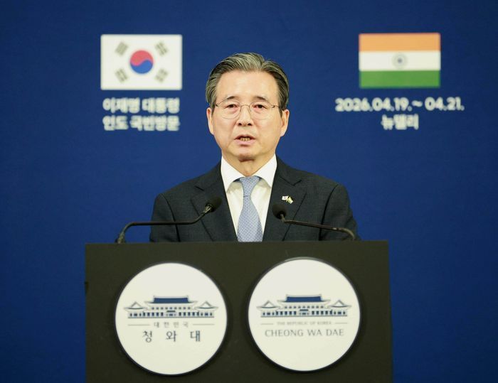 김용범 정책실장이 20일(현지 시간) 인도 뉴델리 프레스센터 내 중앙기자실에서 인도 총리 오찬 및 한-인도 경제인 대화 관련 브리핑을 하고 있다. ⓒ뉴시스