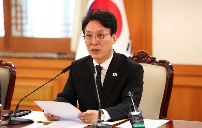 김민석 국무총리가 15일 서울 종로구 정부서울청사에서 열린 제5차 비상경제본부 회의에서 모두발언을 하고 있다. ⓒ뉴시스