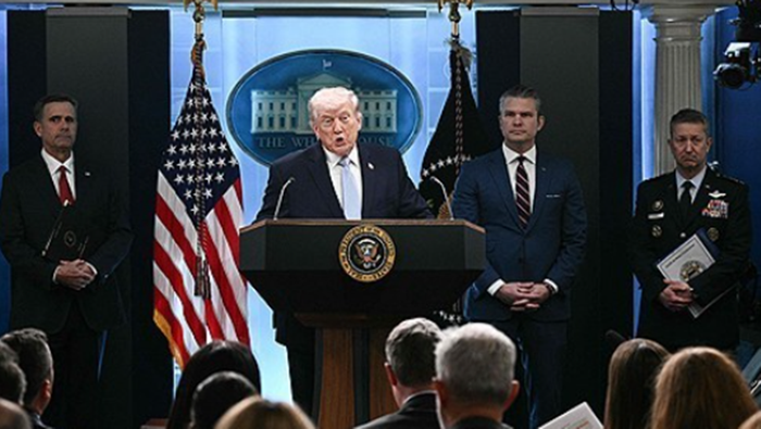 도널드 트럼프 미국 대통령이 6일(현지시간) 백악관에서 기자회견을 하고 있다. ⓒAFP/연합뉴스