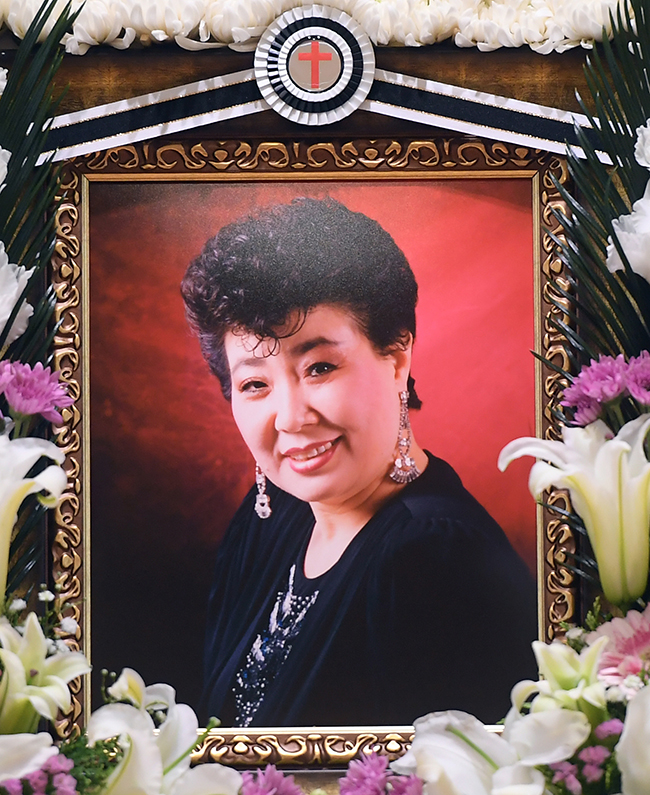 The Life and Legacy of Hyunmi: 5 Timeless Songs That Defined an Era