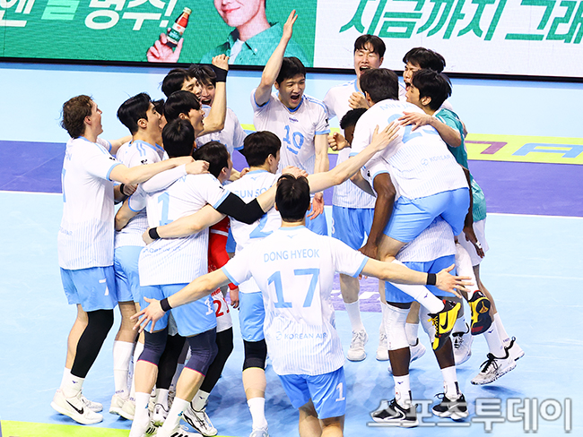 Thrilling 3-2 Victory: 대한항공’s Path to Glory in the V-League Finals Explained