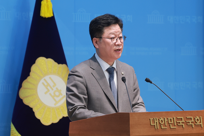 더불어민주당 전북도지사 경선 완주 의사 밝히는 안호영 의원. 연합뉴스