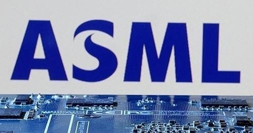 ASML 로고