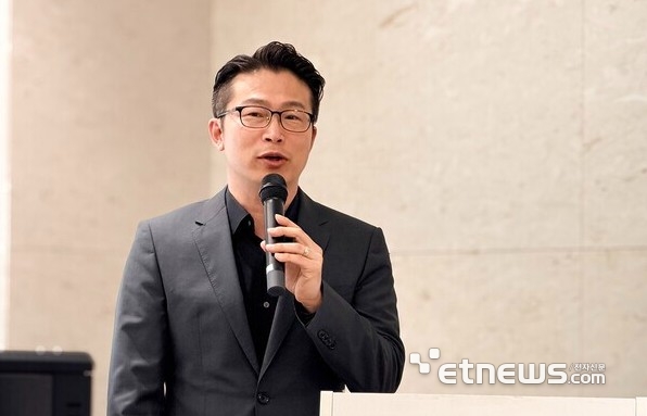 하승현 GM 테크니컬센터 코리아 부장이 한국GM 슈퍼크루즈에 대해 소개하고 있다.