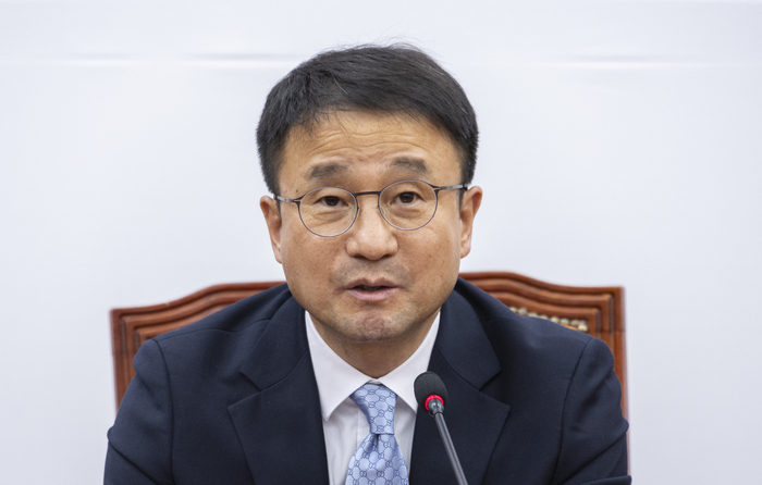 더불어민주당 한병도 원내대표가 21일 국회에서 열린 현안 관련 기자회견에서 발언하고 있다. 연합뉴스