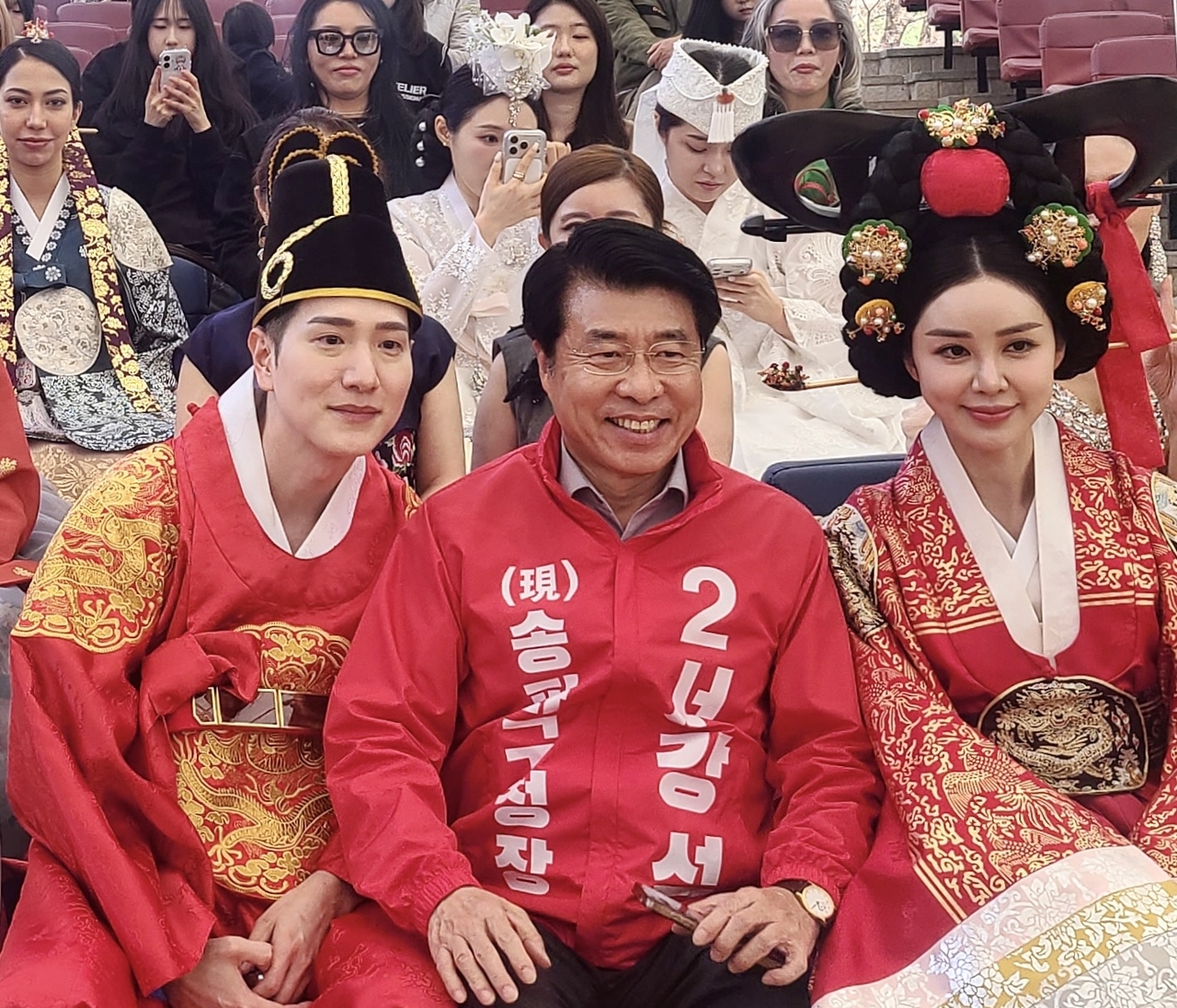 2026 Cherry Blossom Festival: How Fashion Week Showcases Seoul’s Cultural Vibrance