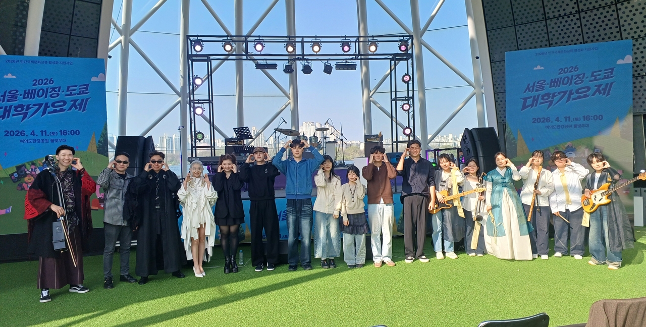 Top 7 Performances from the First Ever Seoul-Beijing-Tokyo Music Festival You Can’t Miss!