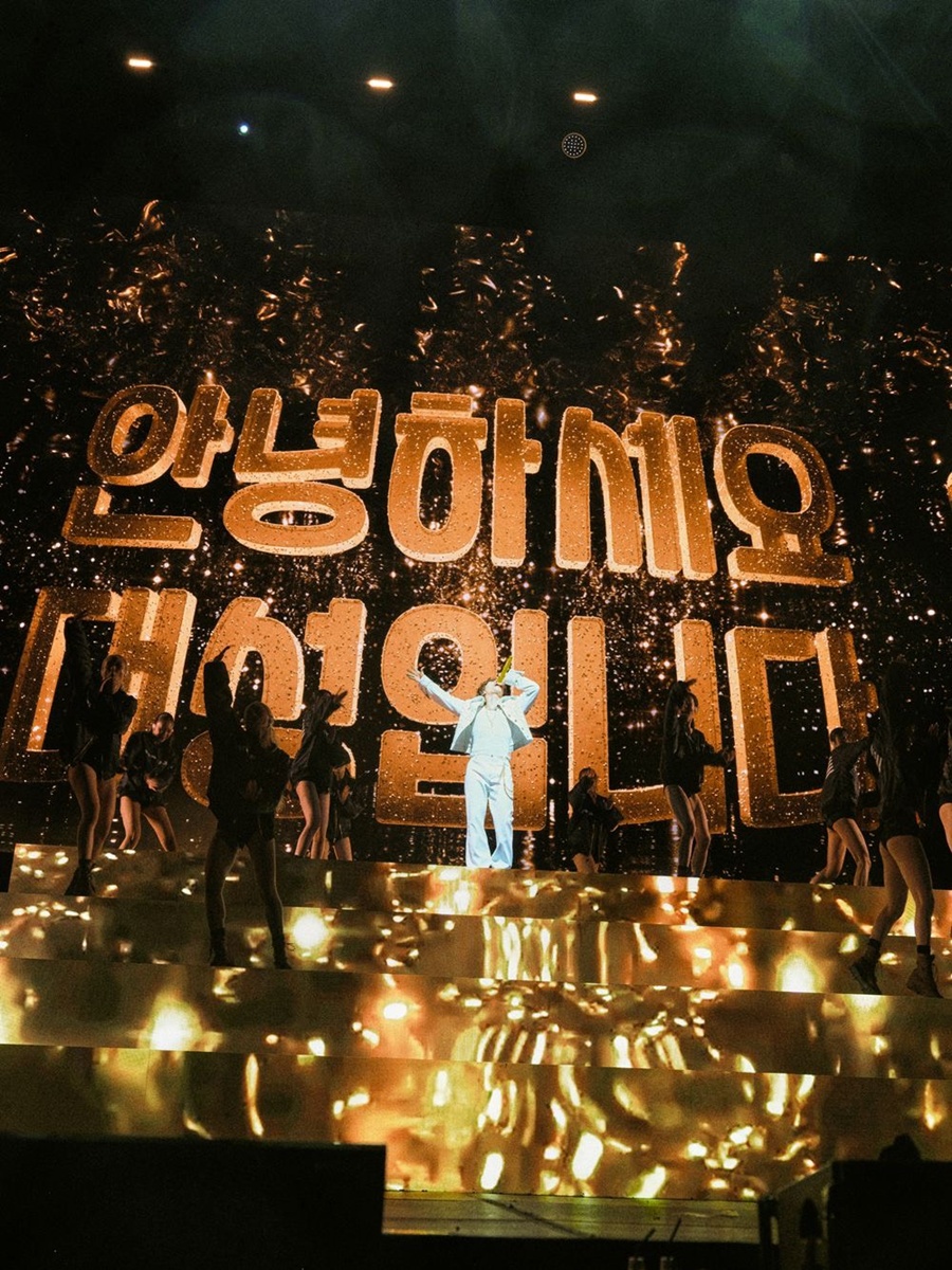 빅뱅, 美 '코첼라' 뒤흔든 왕의 귀환…20주년 프로젝트 신호탄