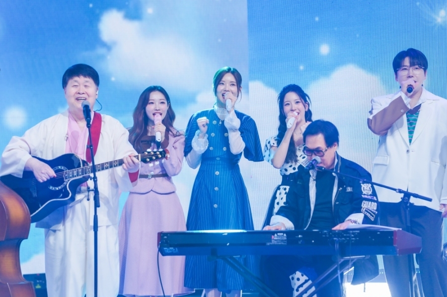 진(眞) 정서주, 굳은살 박일 정도로 수준급 기타 연주…윤형주 \