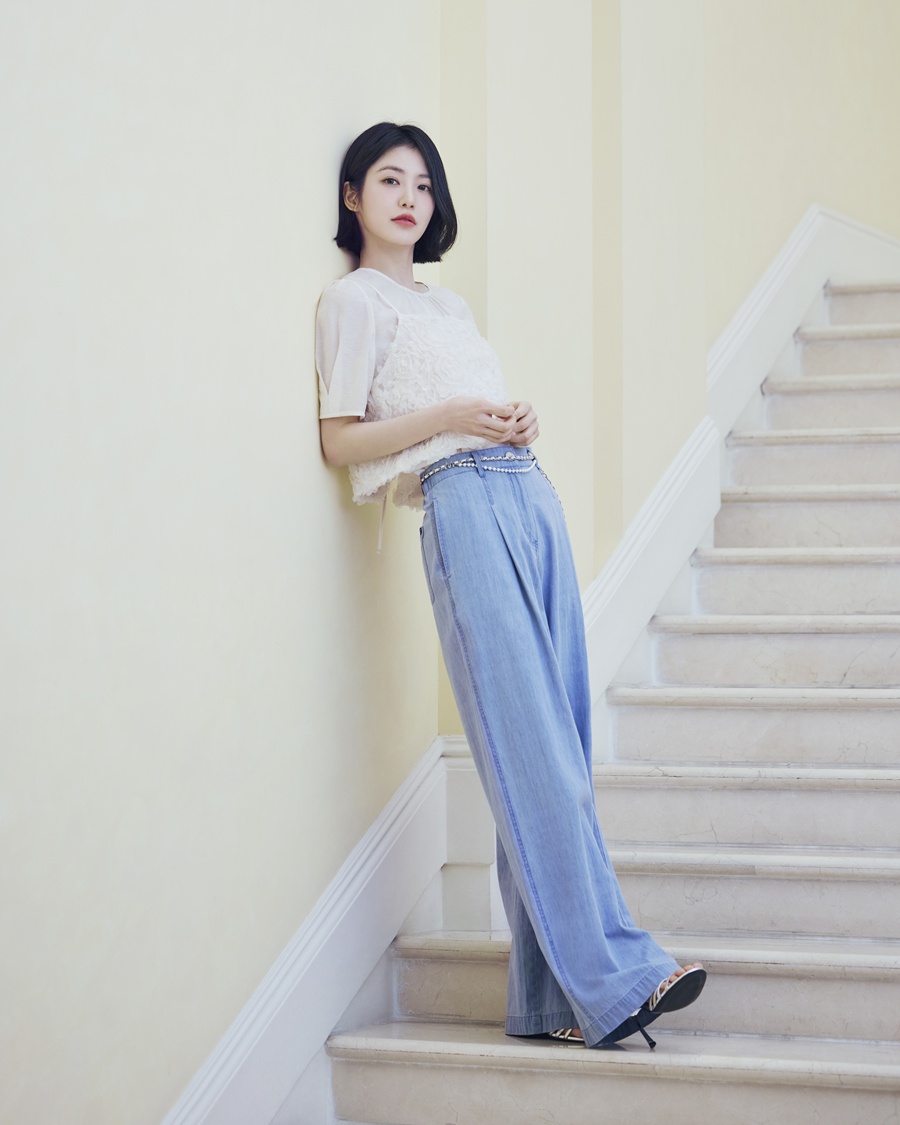 신예은이 '나에게 머무는 시간'…어느 여름의 하루 포착 [화보]