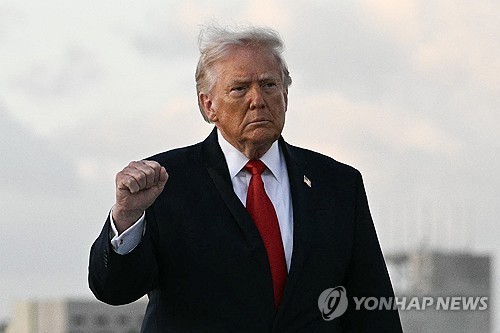 Trump’s Bold Move: US Navy to Block All Ships in Hormuz Strait – What This Means for Global Trade?