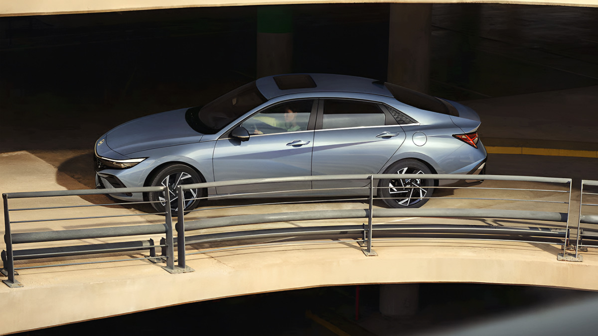 Why the Hyundai Avante (CN7) is Surging in Value Amidst High Gas Prices