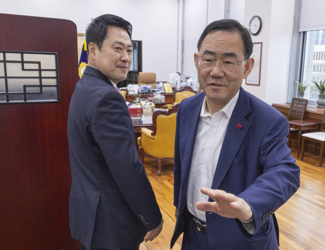 2026 Local Elections: The Three Paths for Joo Ho-young Revealed!
